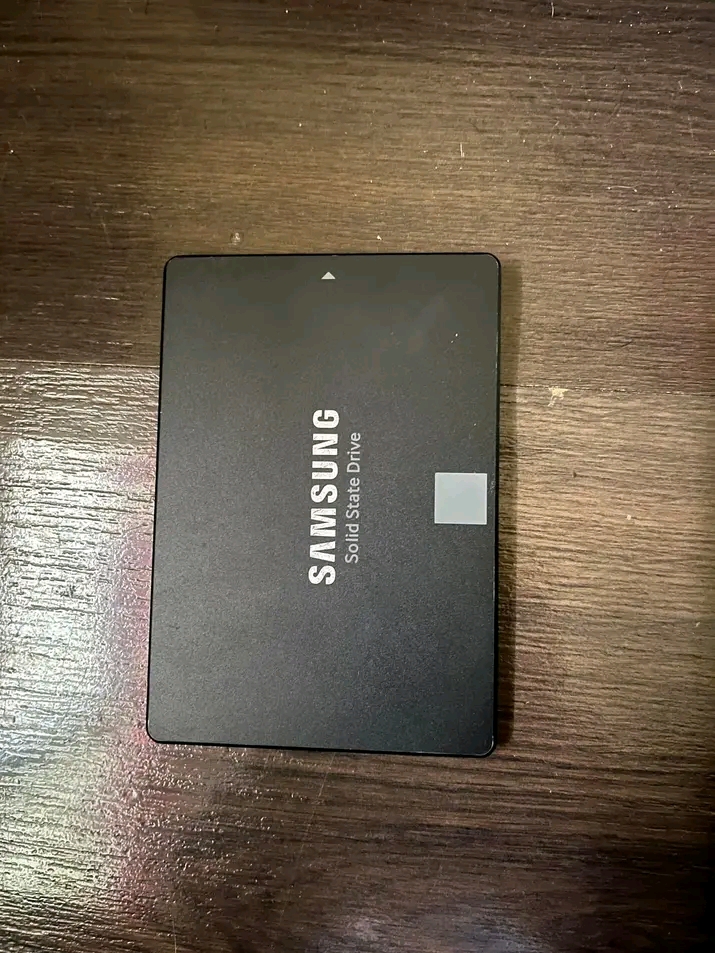 Samsung Solid State Drive  500GB