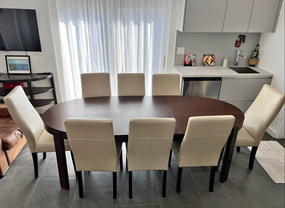 Extendable Dining Table