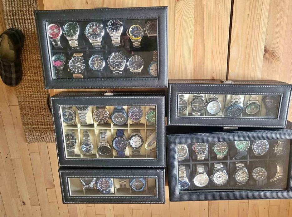 Various watches all like new.