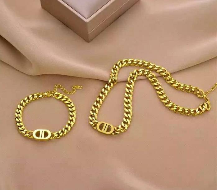 Italian gold necklaces